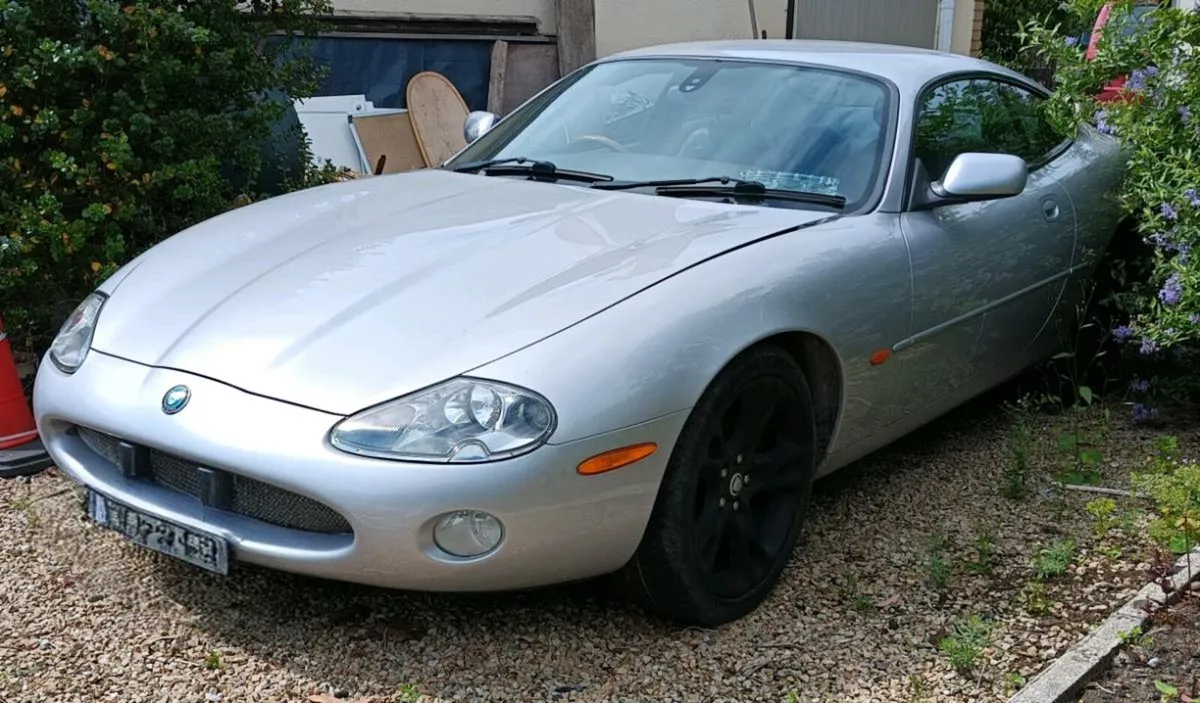 Jaguar Xk8 2003 - Image 1