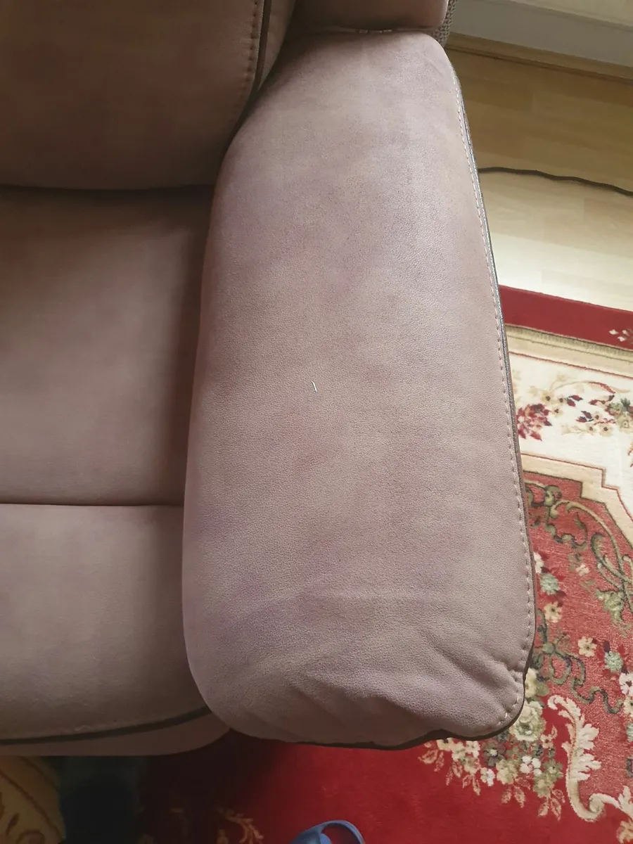 Recliner Chair - Image 4
