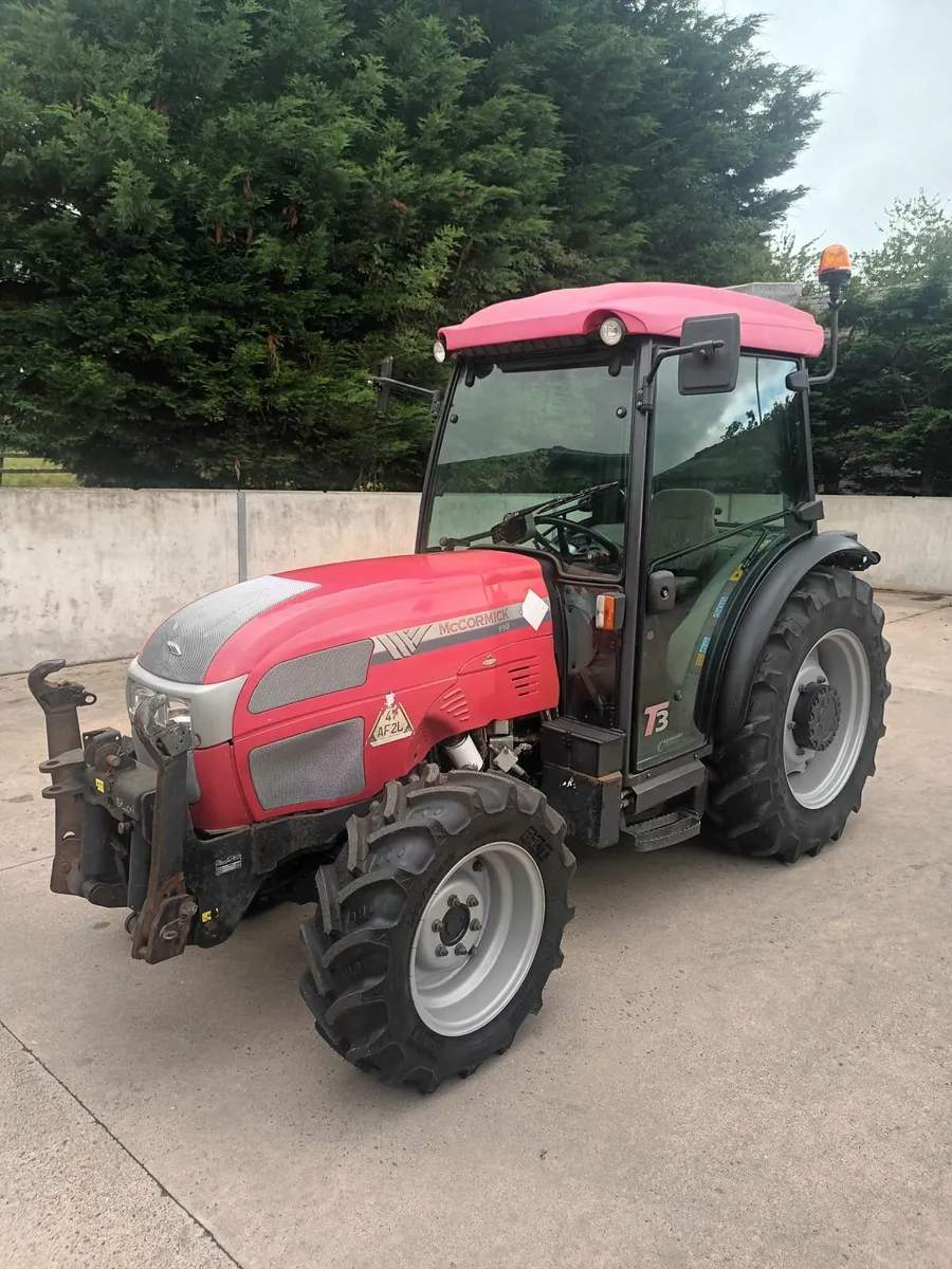 McCormick F90 4wd orchard/vineyard  tractor - Image 1