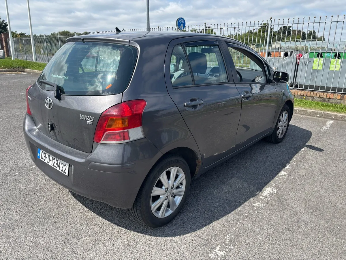 Toyota Yaris - Image 4