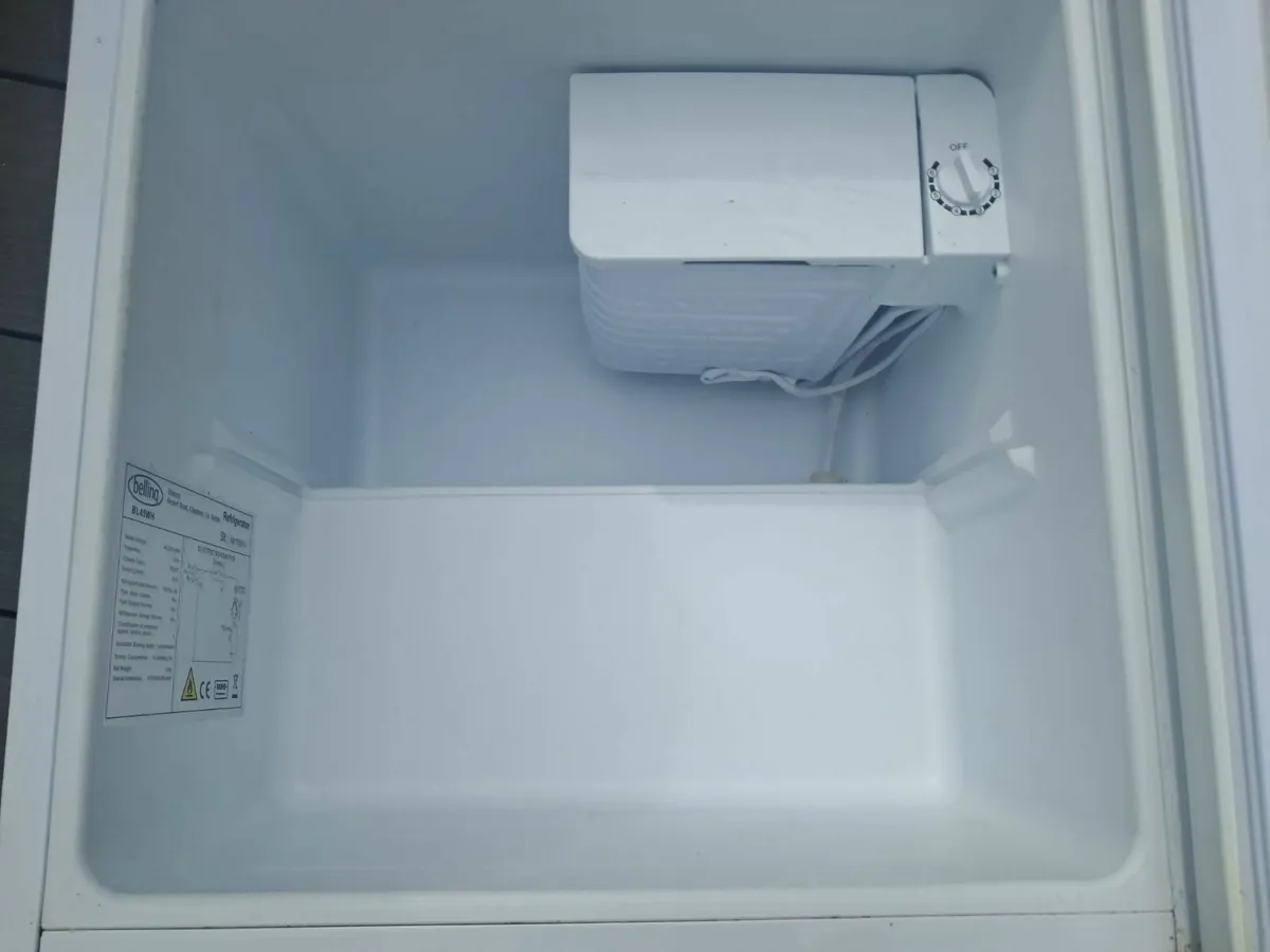 Belling Table Top Fridge - Image 3