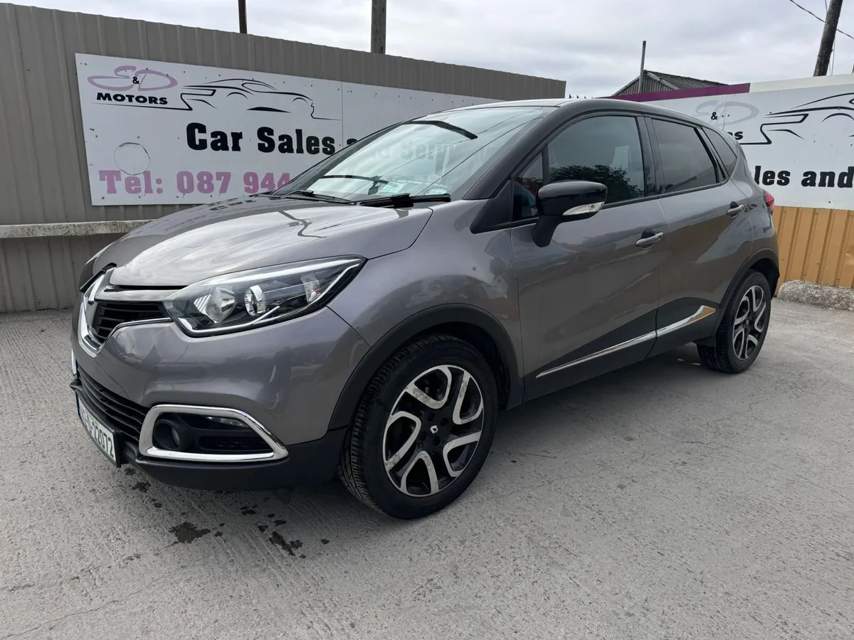 142 Renault Captur 1.5D SIGNATURE Warranty - Image 1