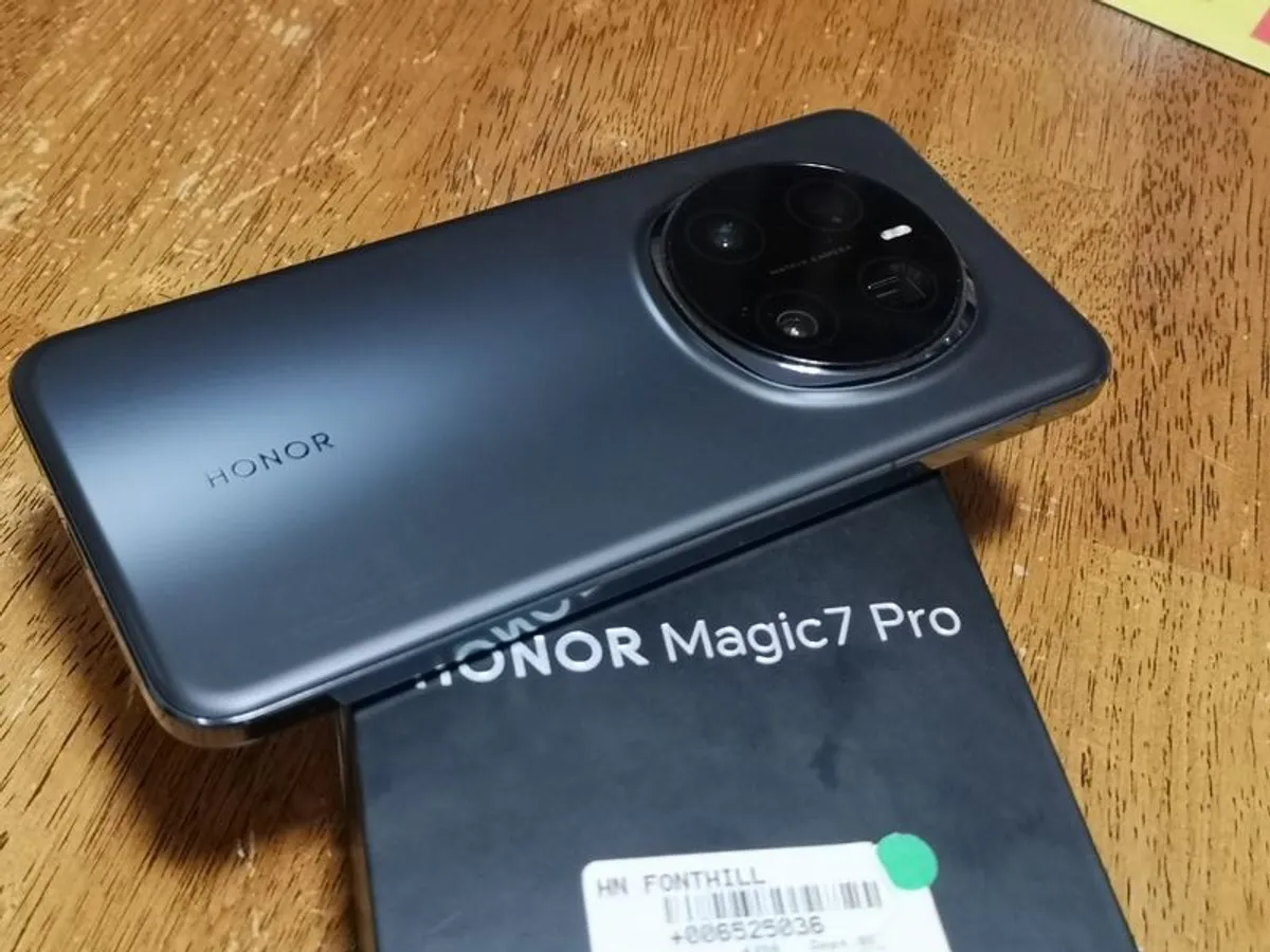 Honor Magic 7 Pro smartphone - Image 3