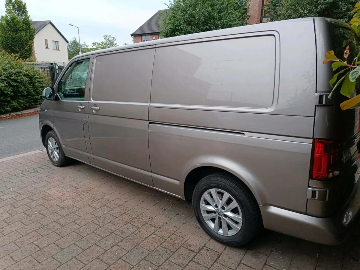Volkswagen transporter highline 150 HP - Image 3