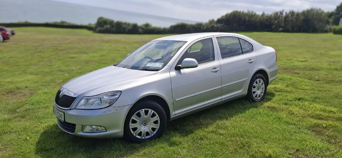 Skoda Octavia 2010 - Image 1