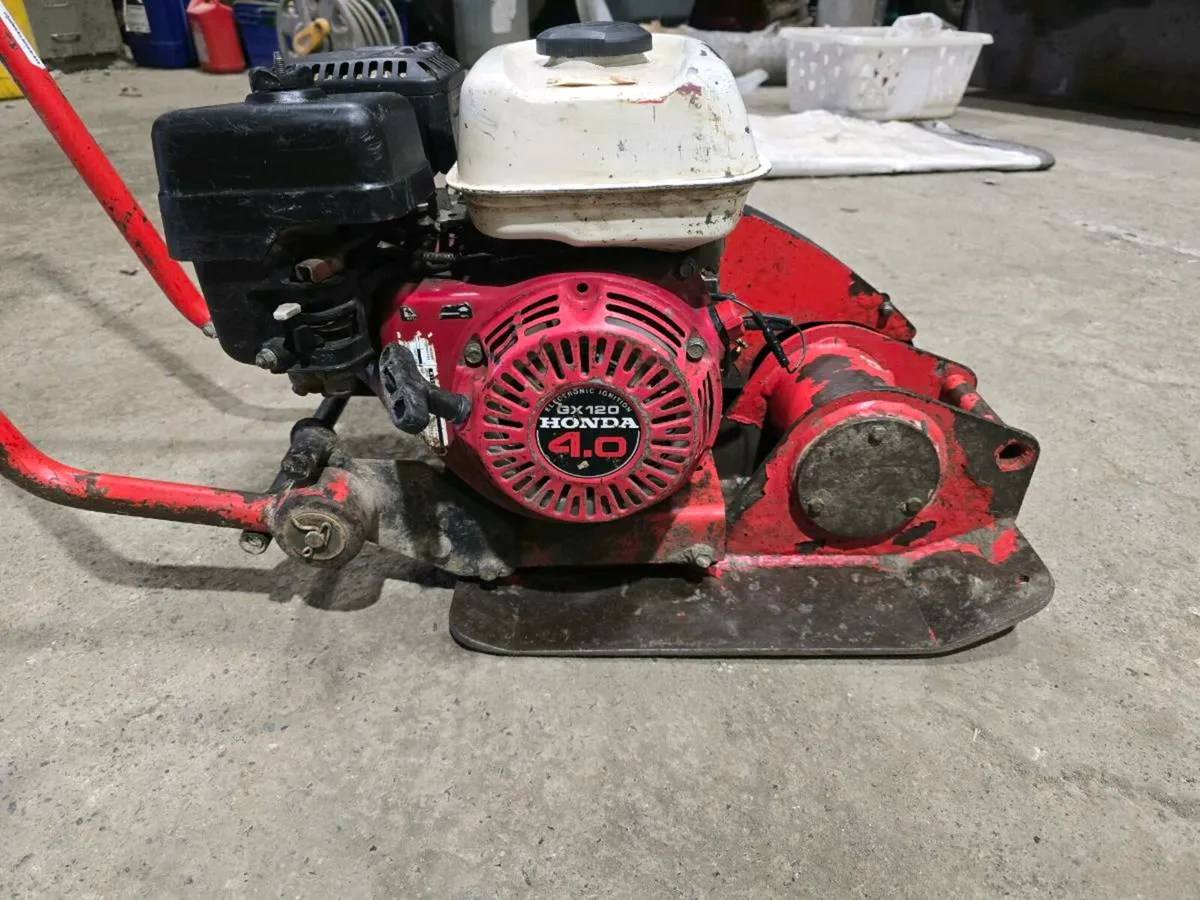 Wacker Compactor Honda - Image 1
