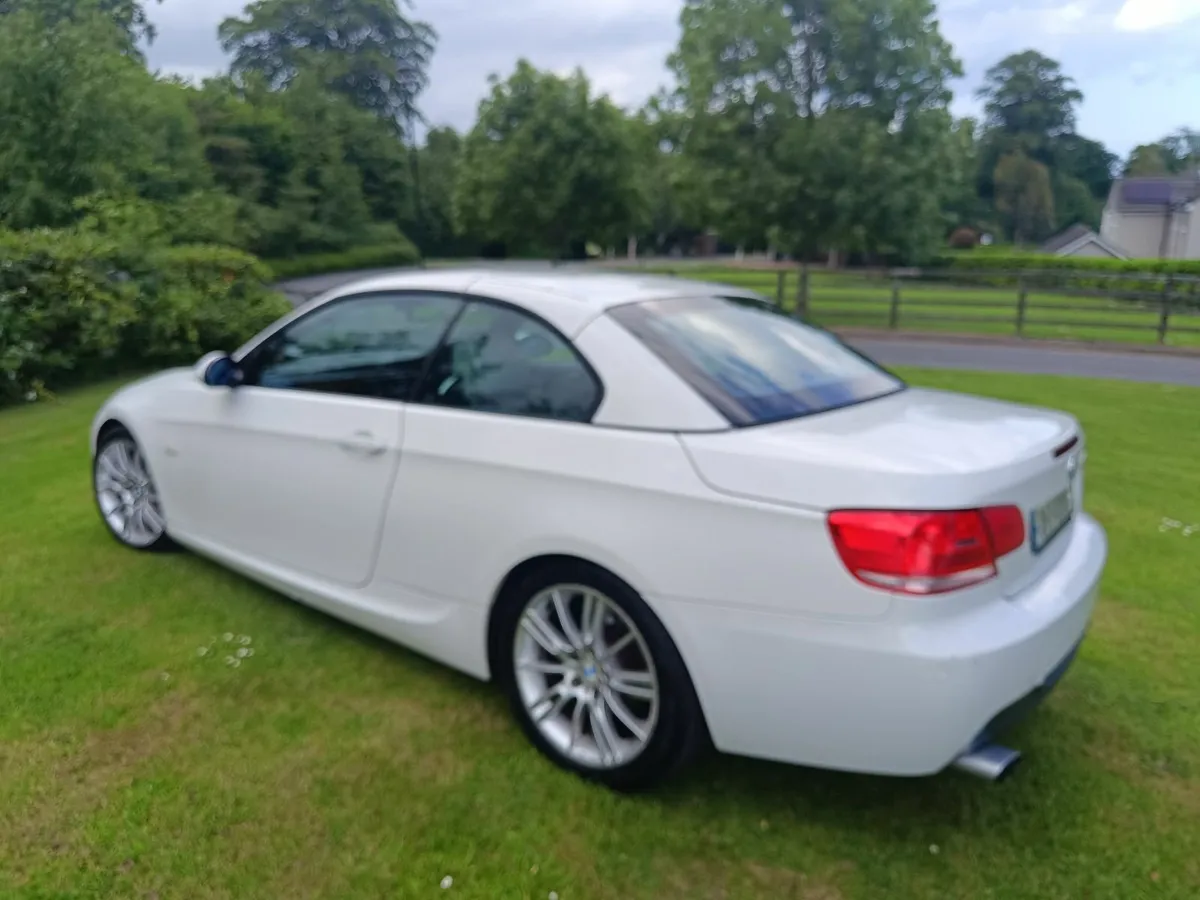 BMW 320 MSport Convertible Auto - Image 4