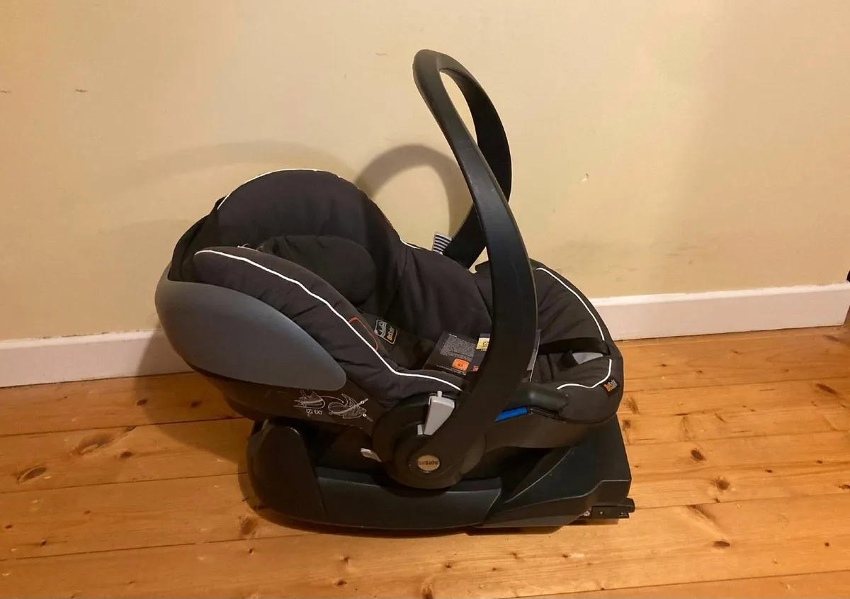 BeSafe iZi Go Infant Car Seat with ISOFIX base - Image 3