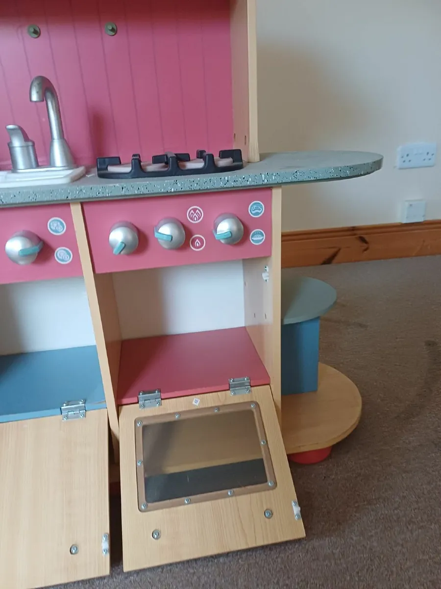 Little Tikes Kids Toy Kitchen - Image 3