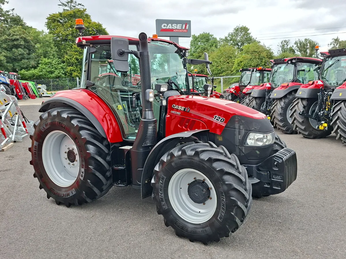 CASE LUXXUM 110 & LOADER (2200 HOURS) - Image 2