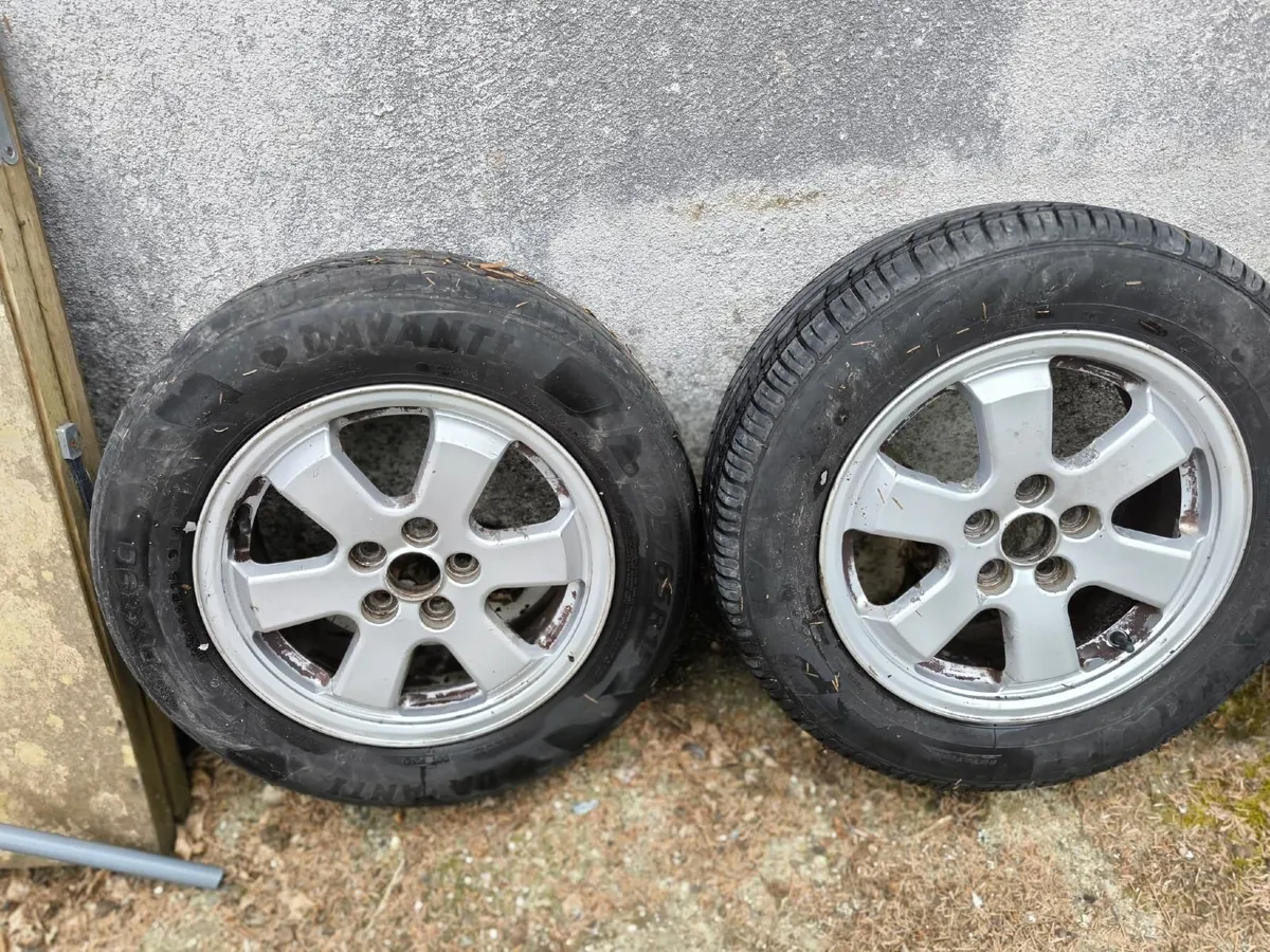Set of 4 Alloys, 100X5 Good tyres & straight rims - Image 2