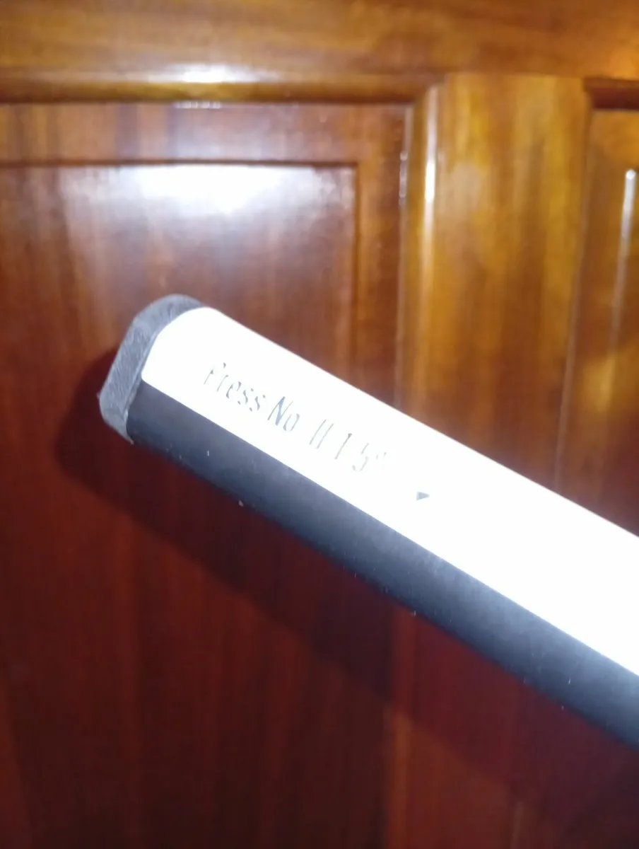 L.A.B. Golf Putter 34 inch Mezz.1 Max Used  By Pro - Image 4
