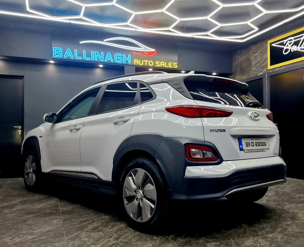 HYUNDAI KONA 2021 64KWH 449KM RANGE - Image 2