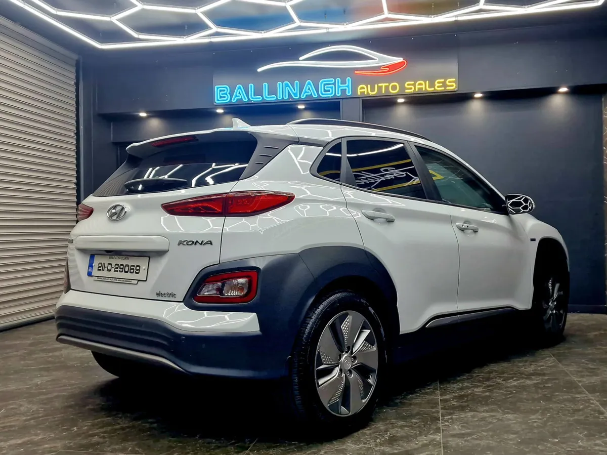HYUNDAI KONA 2021 64KWH 449KM RANGE - Image 4