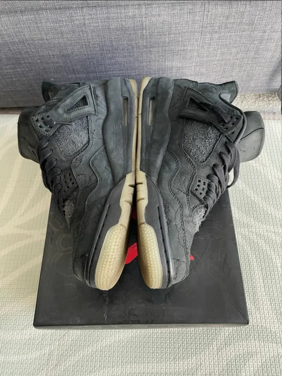 Size 8.5 - Jordan 4 Retro x KAWS Black 2017 - Image 3