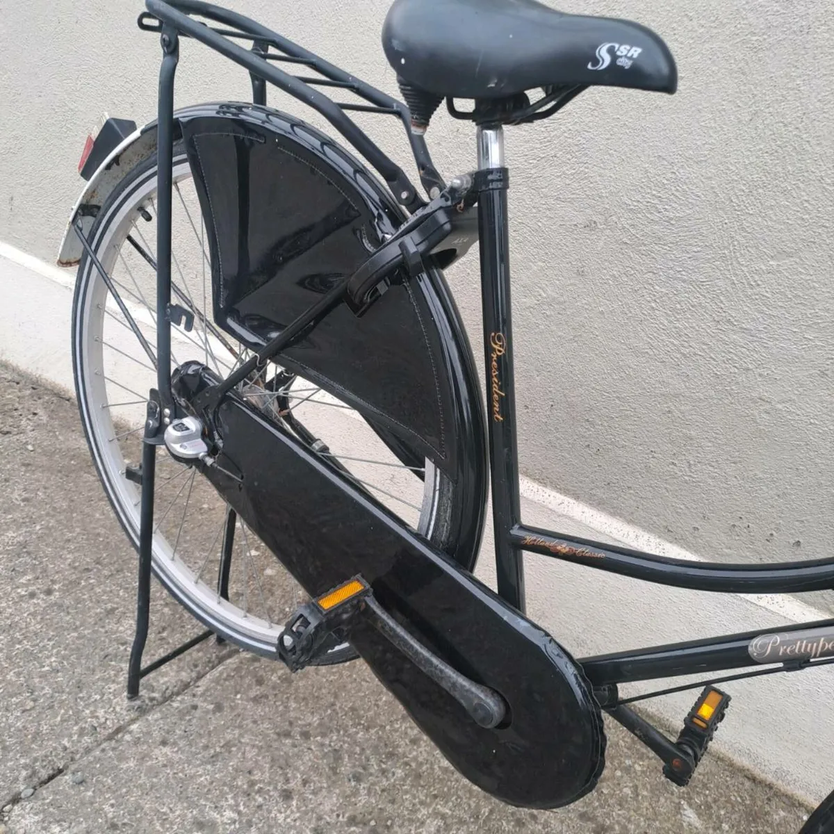 Lady's Dutch style bike - Image 3