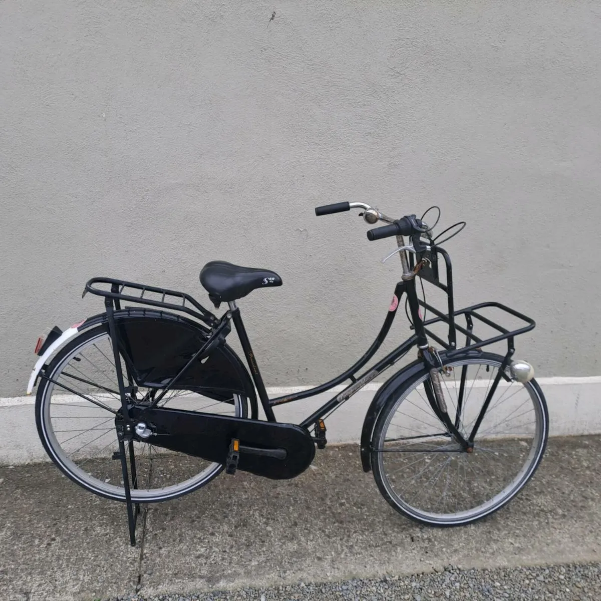 Lady's Dutch style bike - Image 4