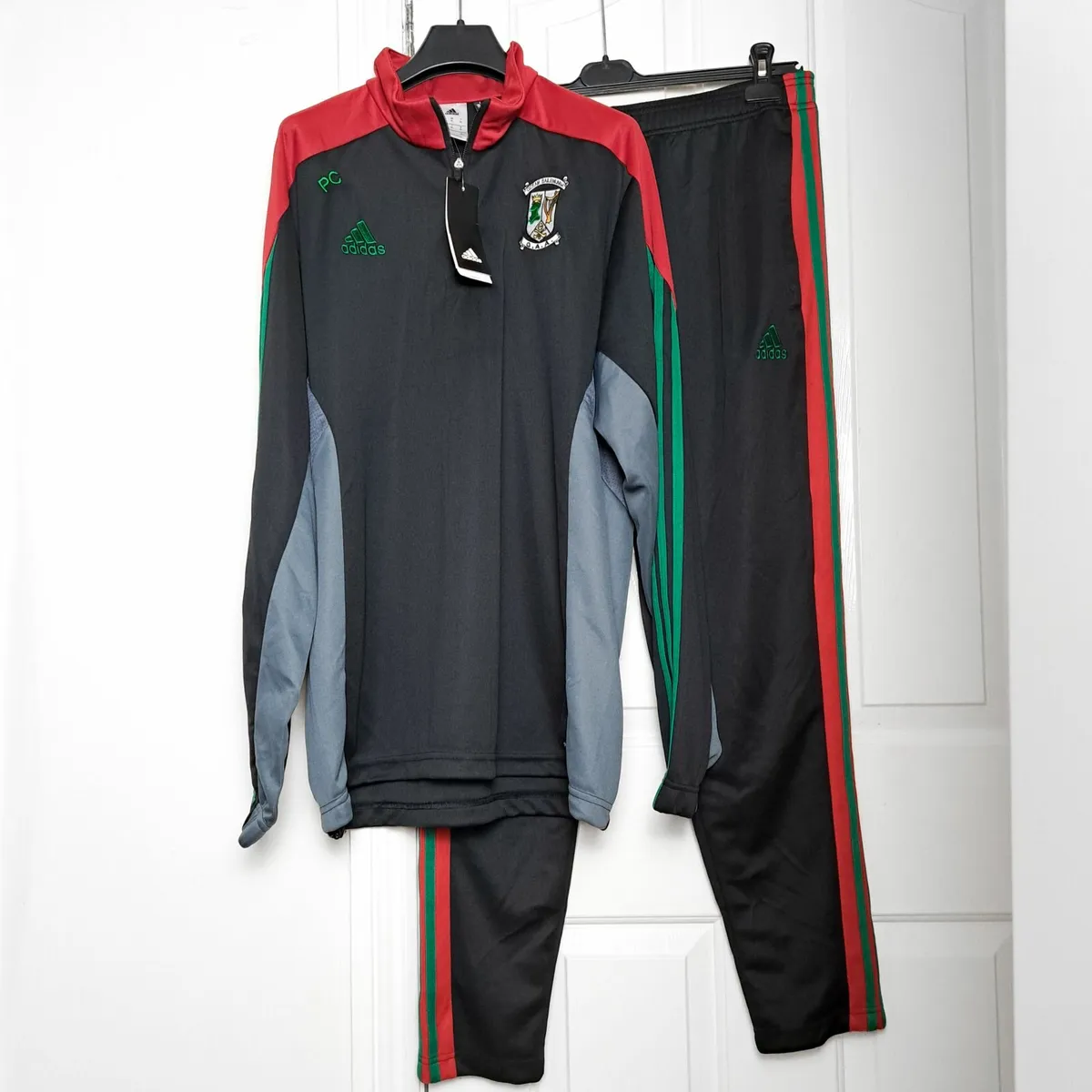 Adidas Black GAA Tracksuit Ballymun Kickhams XL - Image 1