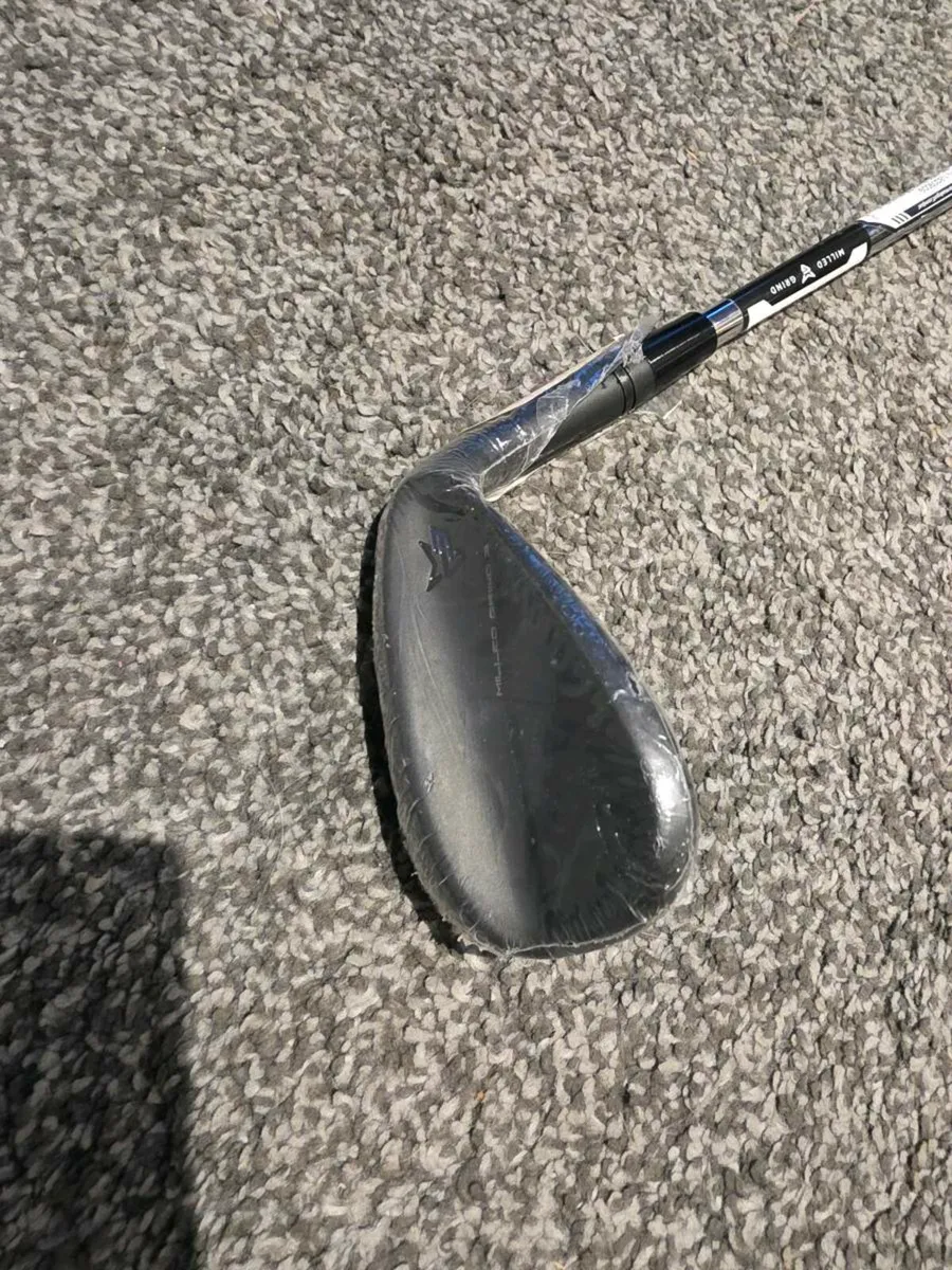 TaylorMade Milled Grind 3 Black Satin Wedge 60° - Image 2