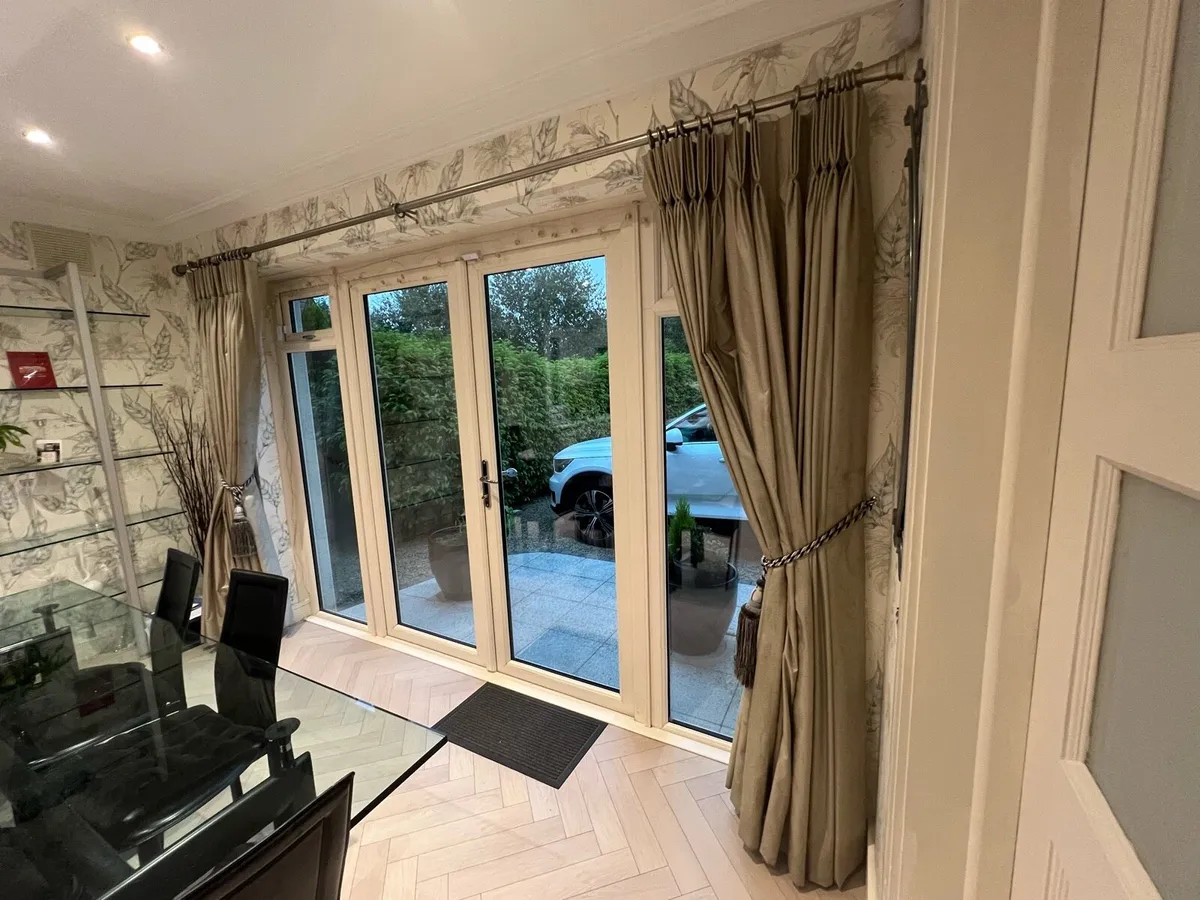 Curtains for sale. - Image 2