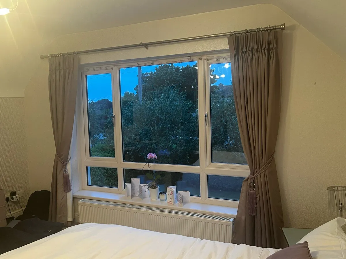 Curtains for sale. - Image 3