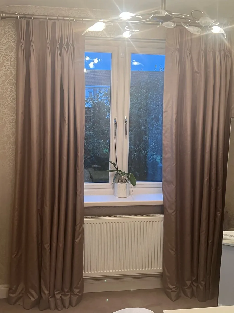 Curtains for sale. - Image 4