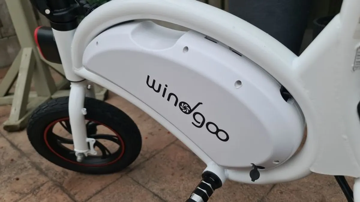 Windgoo B3 e-Scooter PRISTINE CONDITION electric bike - Image 2