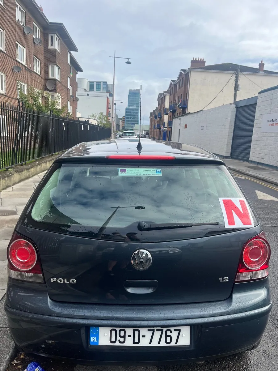 Volkswagen Polo 2009 - Image 2