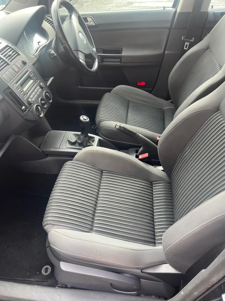 Volkswagen Polo 2009 - Image 4