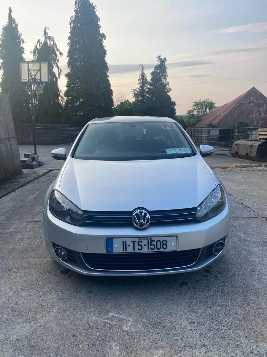 2011 Volkswagen Golf - Image 3