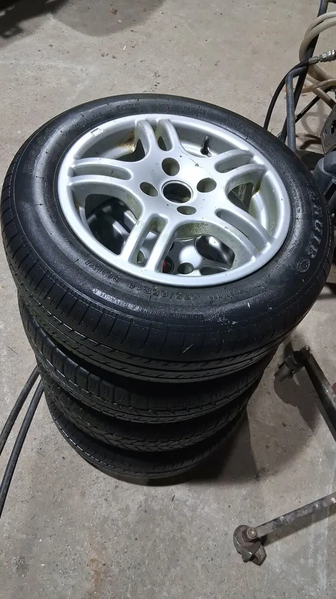 2001 caddy parts lot - Image 1