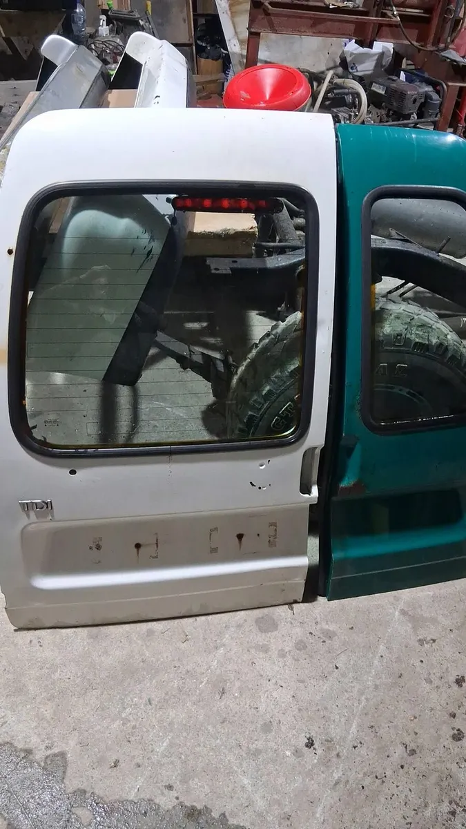 2001 caddy parts lot - Image 2