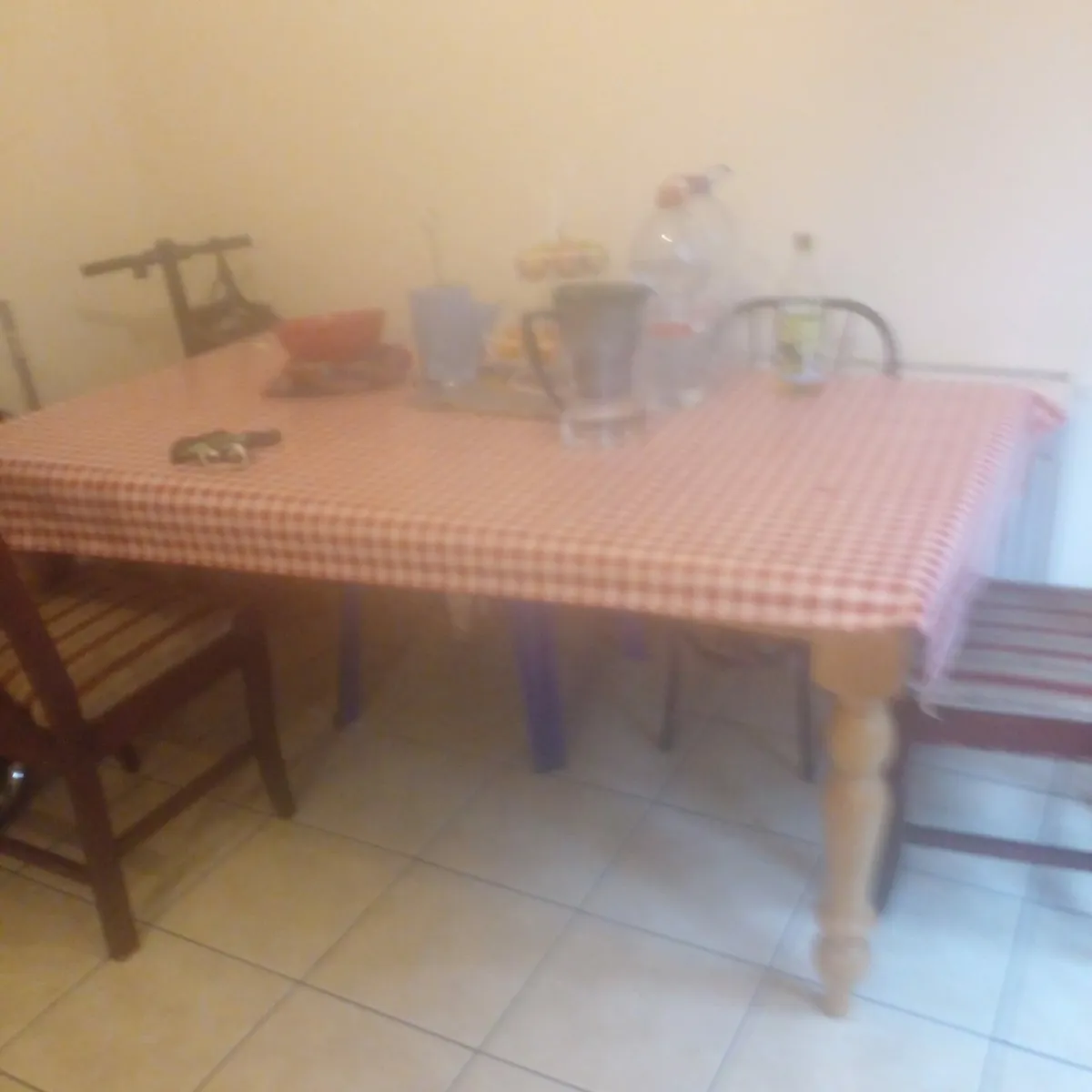 Kitchen table - Image 2