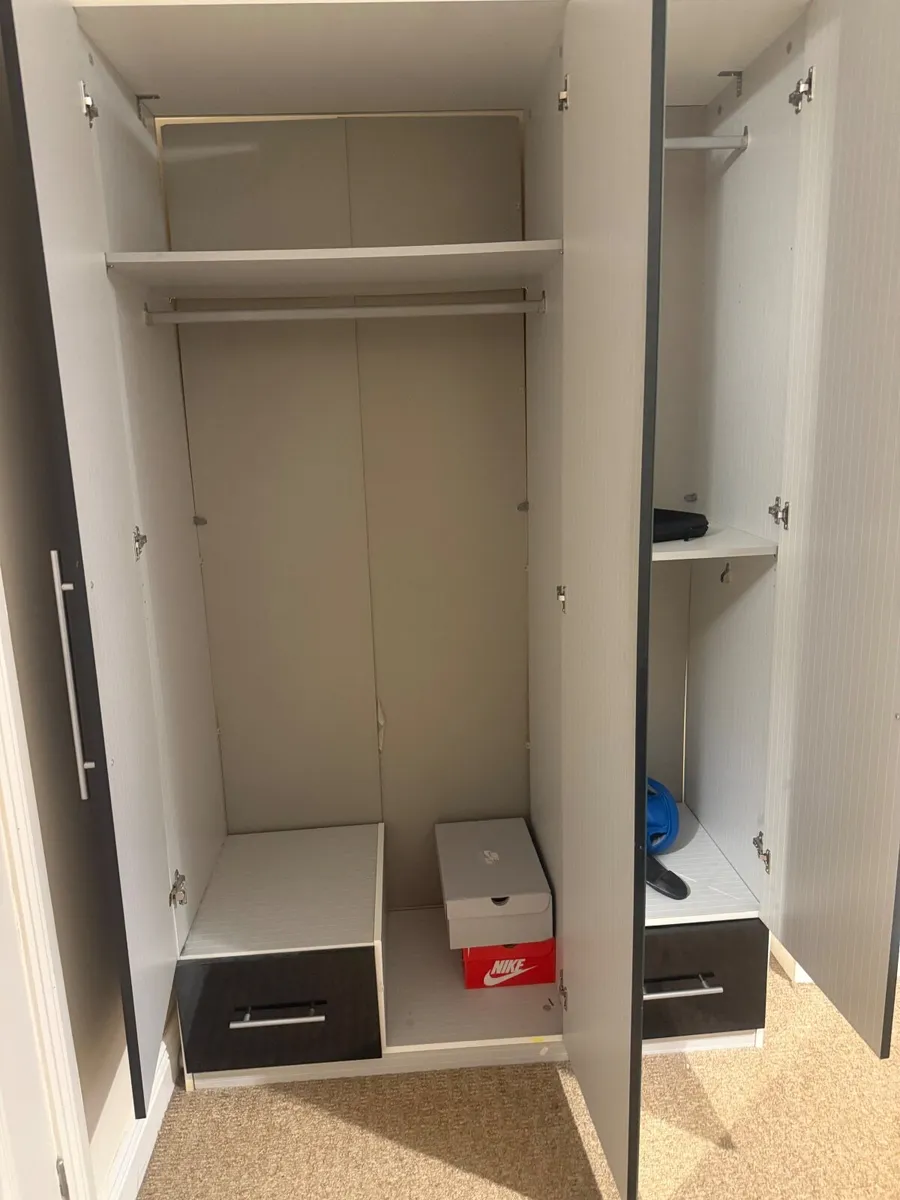 wardrobe - Image 2