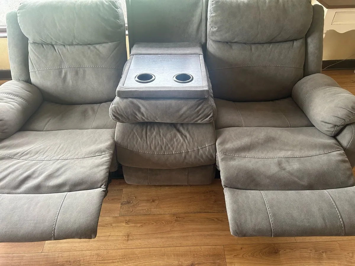 3 seater recliner sofa - Image 1