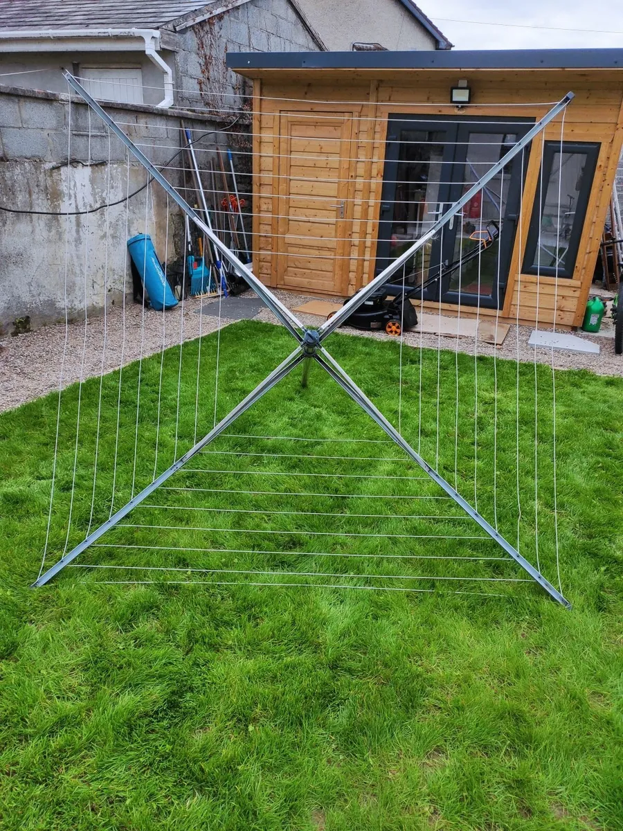 Brabantia rotary clothes line - Image 1