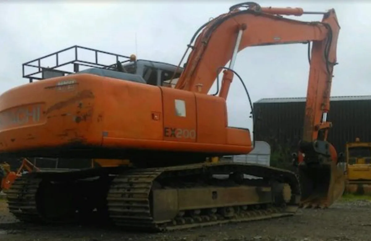 Hitachi 200 digger - Image 1