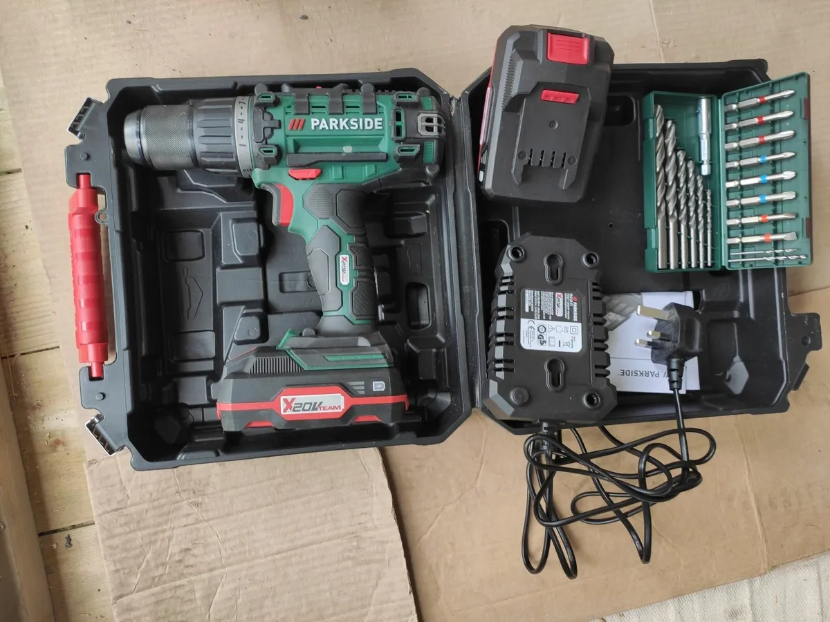 Cordless drill with 2 batteries & charger - Image 1