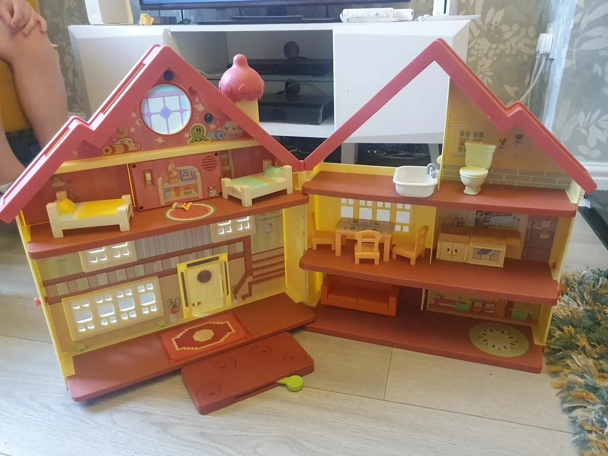 Toys - Image 1