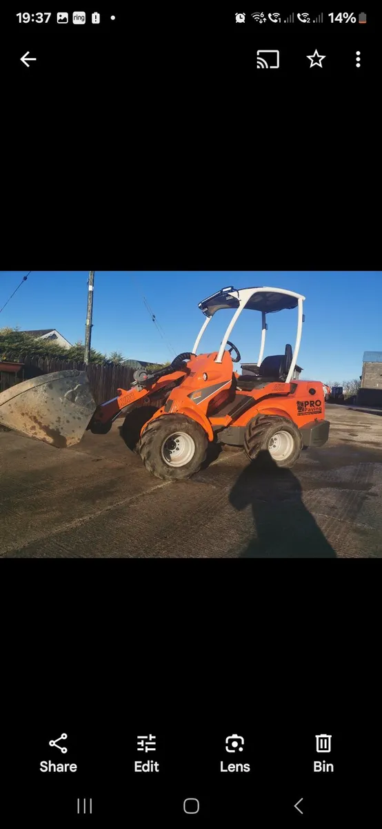AVANT 635 LOADER - Image 1