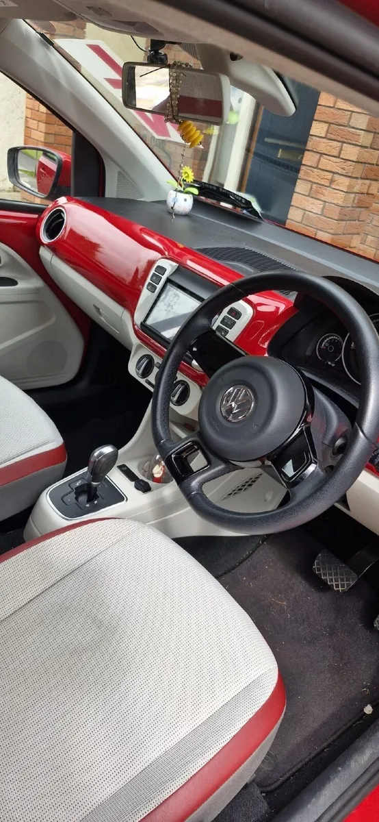 Volkswagen up! 2014 with 1 year NCT & TAX - Image 3