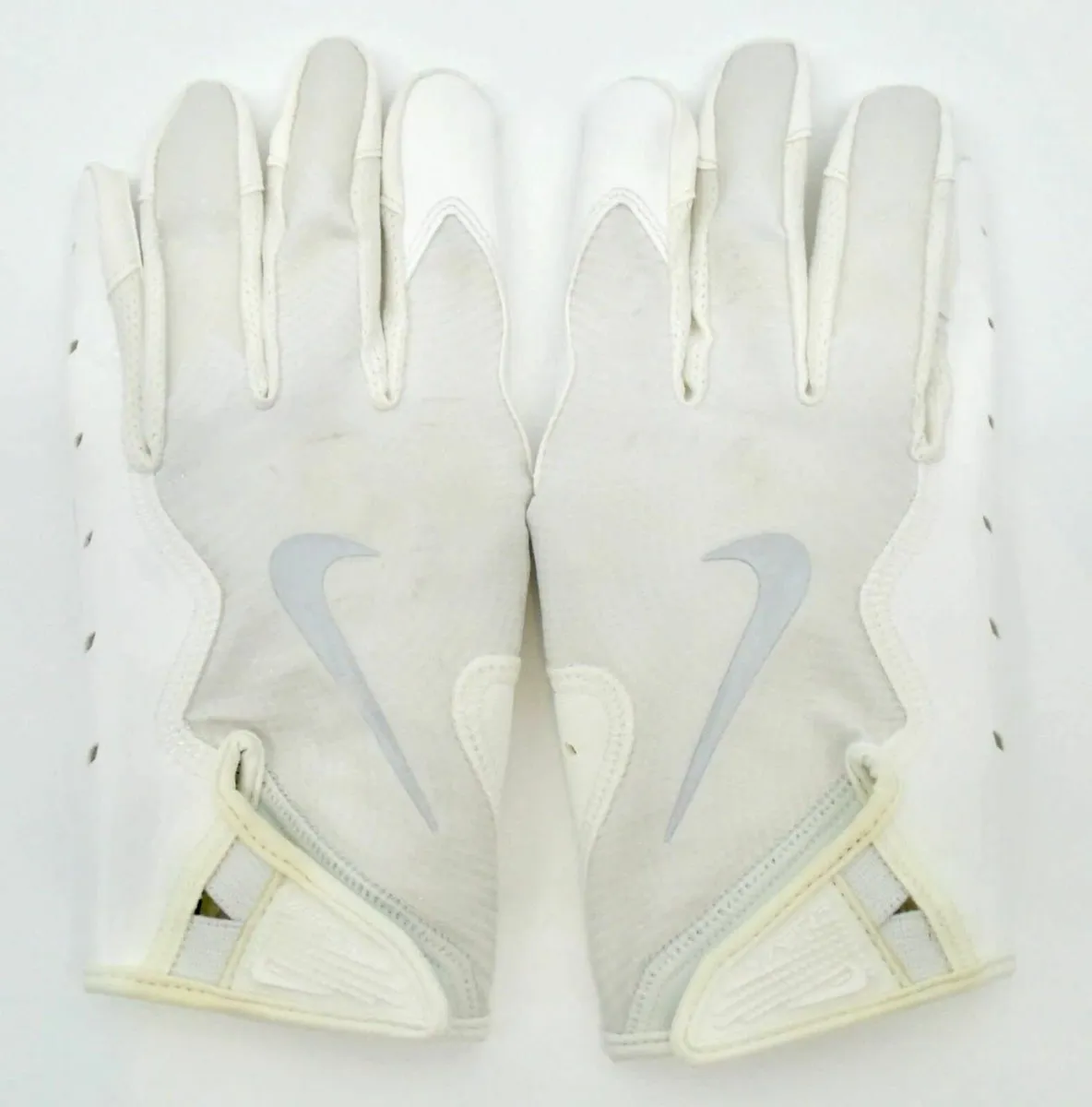 Sports gloves - Image 1