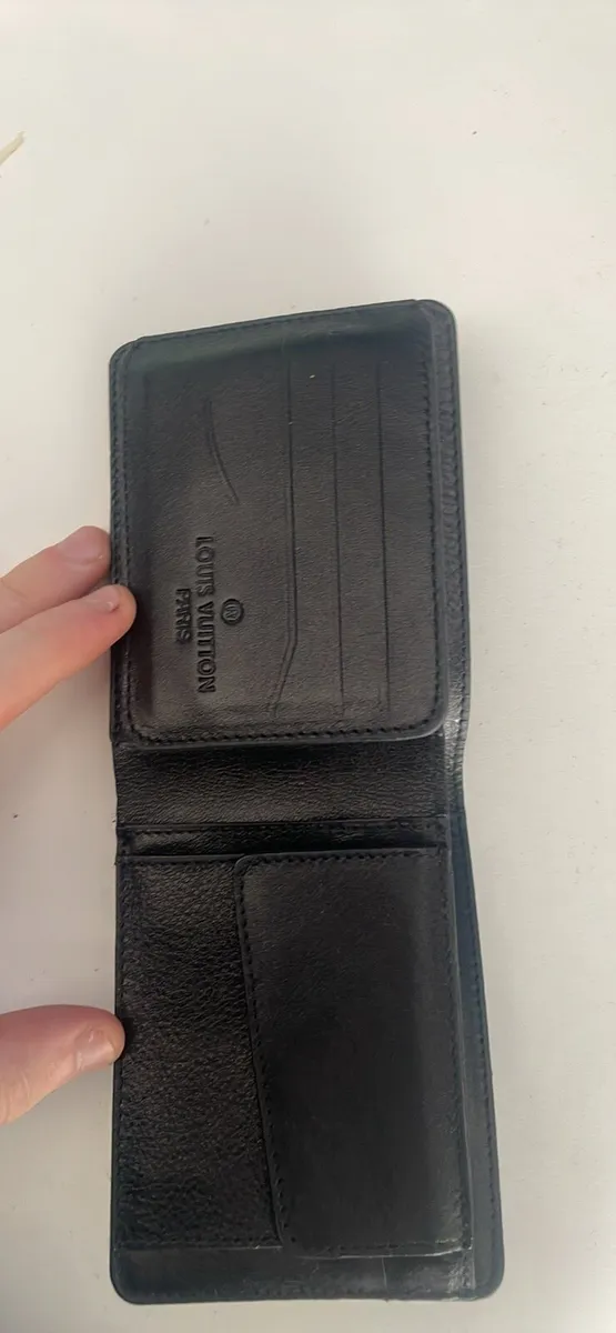 Louis Vuitton Wallet - Image 4