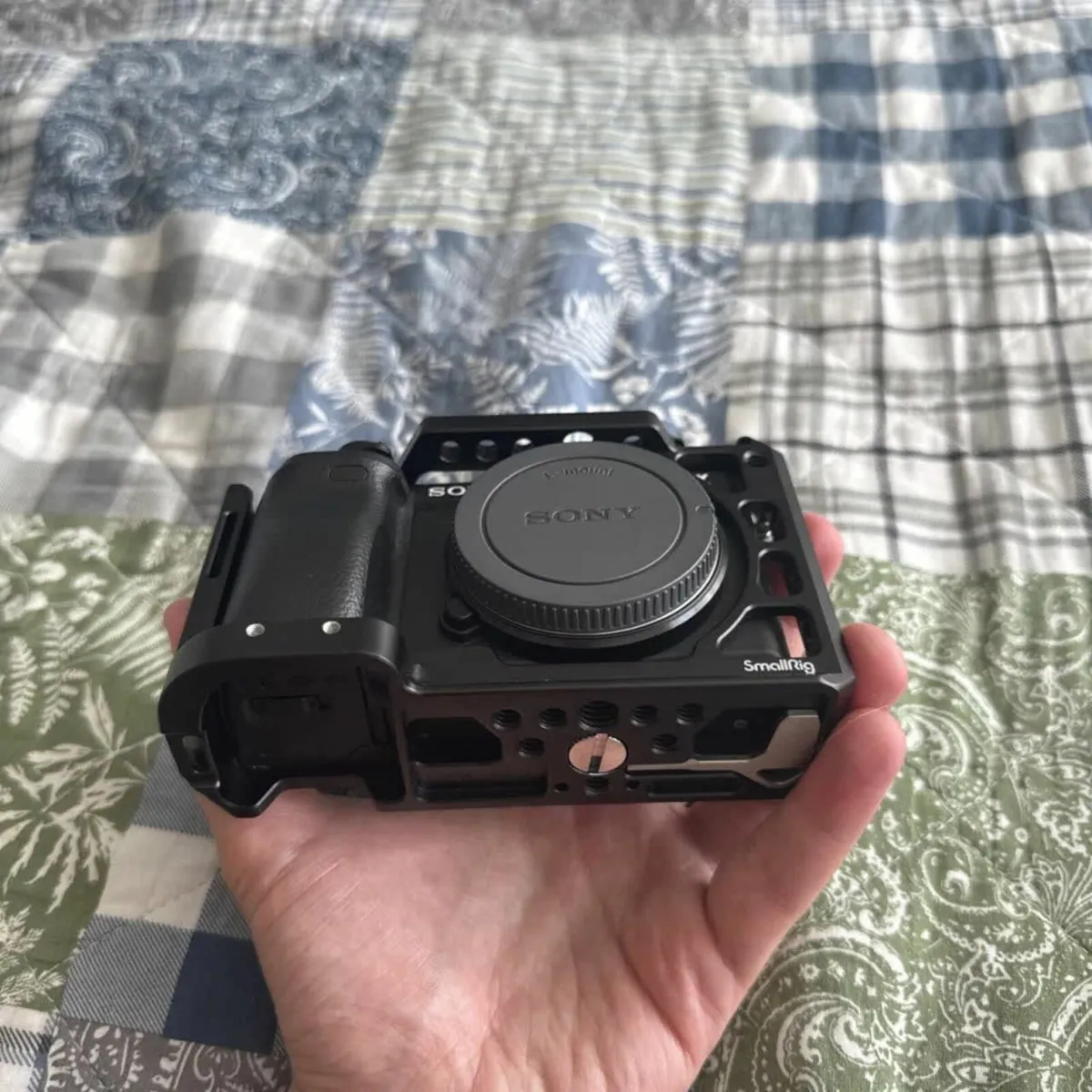 Sony Alpha 6400 24.2 MP APS-C Body only - Image 2