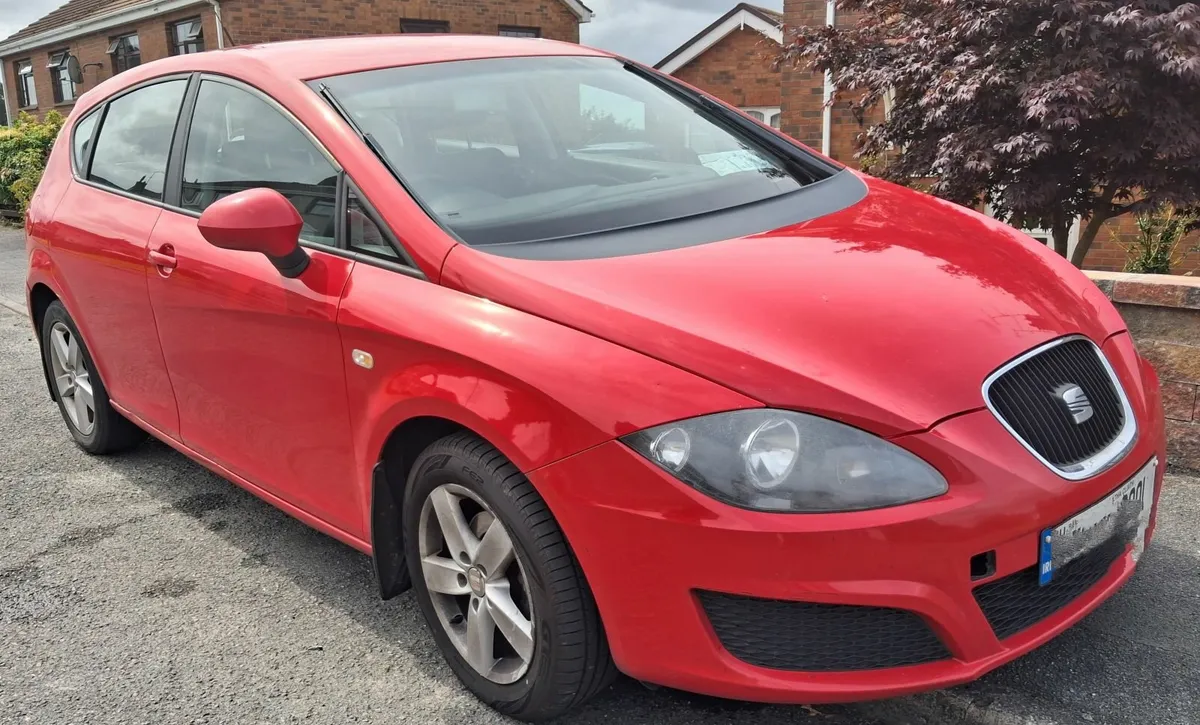 SEAT Leon 2011 - Image 1