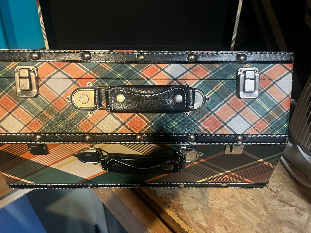 Display suitcases - Image 1