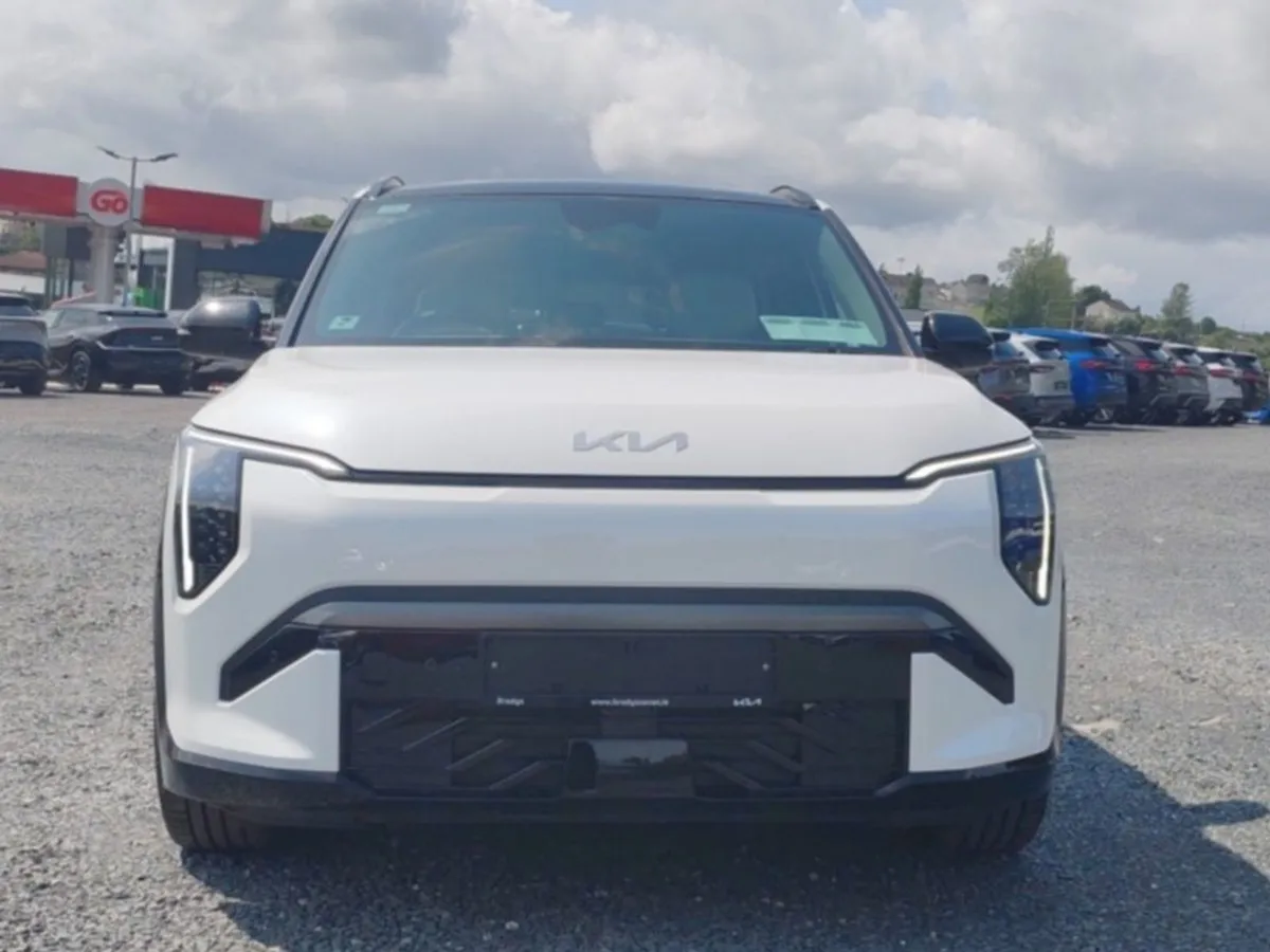 Kia EV3 GT Line LR - Image 2