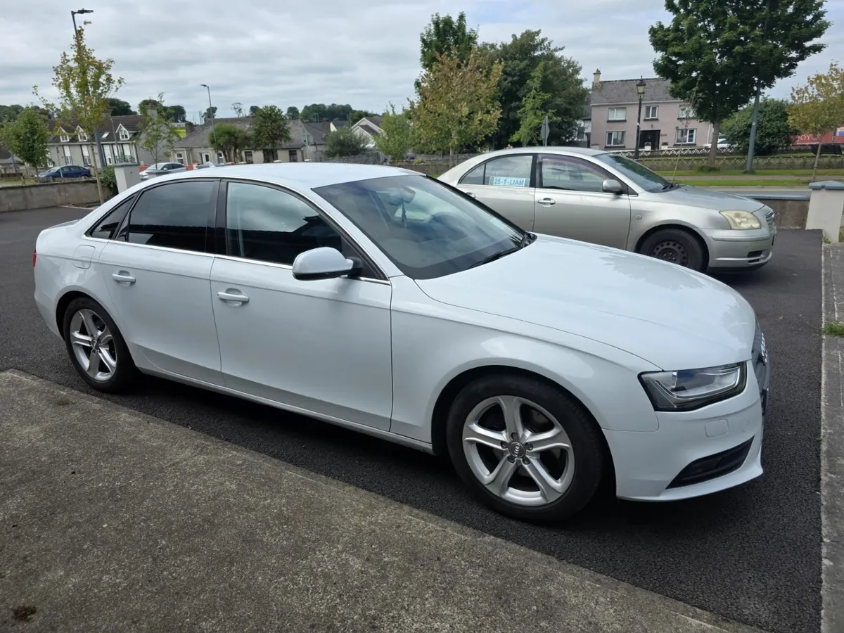 Audi A4 2013 - Image 2