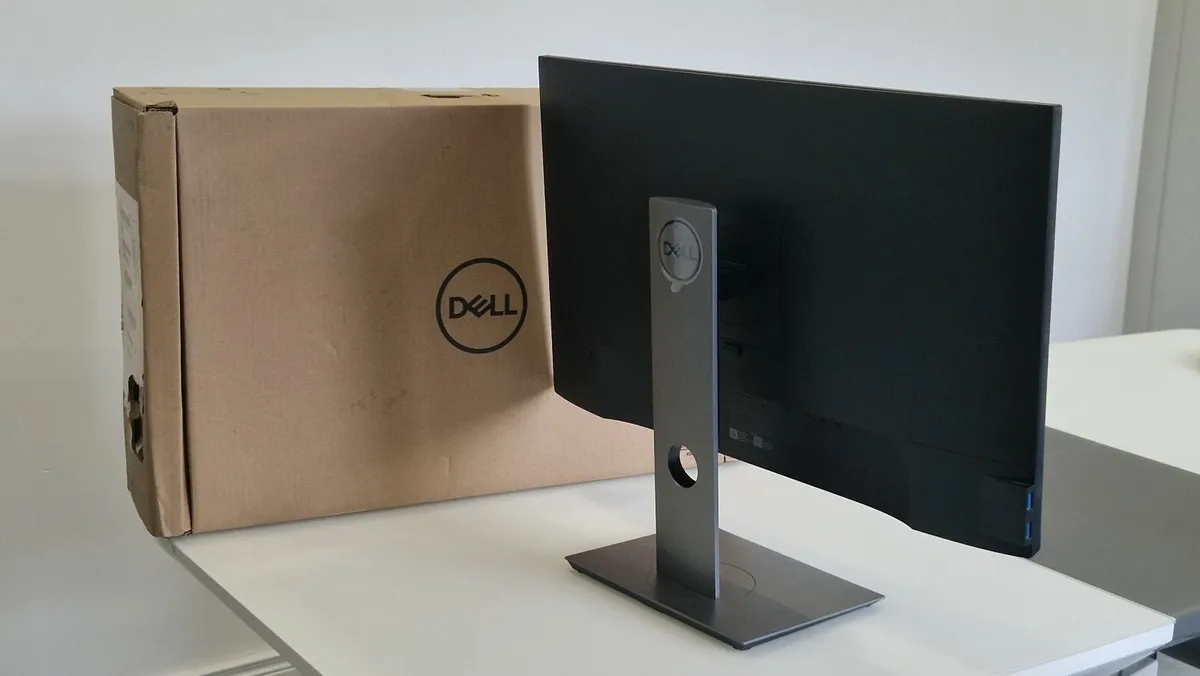 Dell 27" IPS Monitor (P2719H) - Image 2