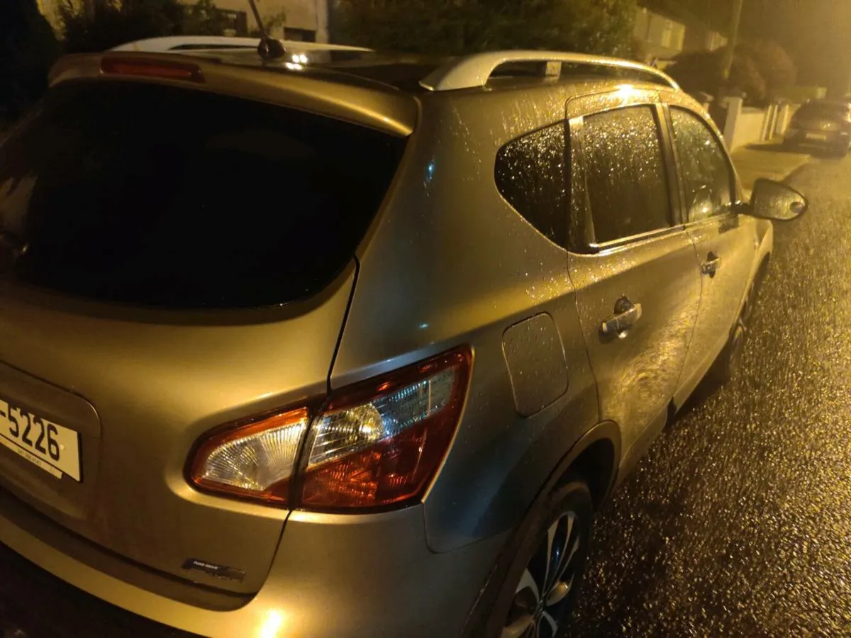 Car - Image 2